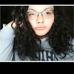 Meet your Posher, Danea